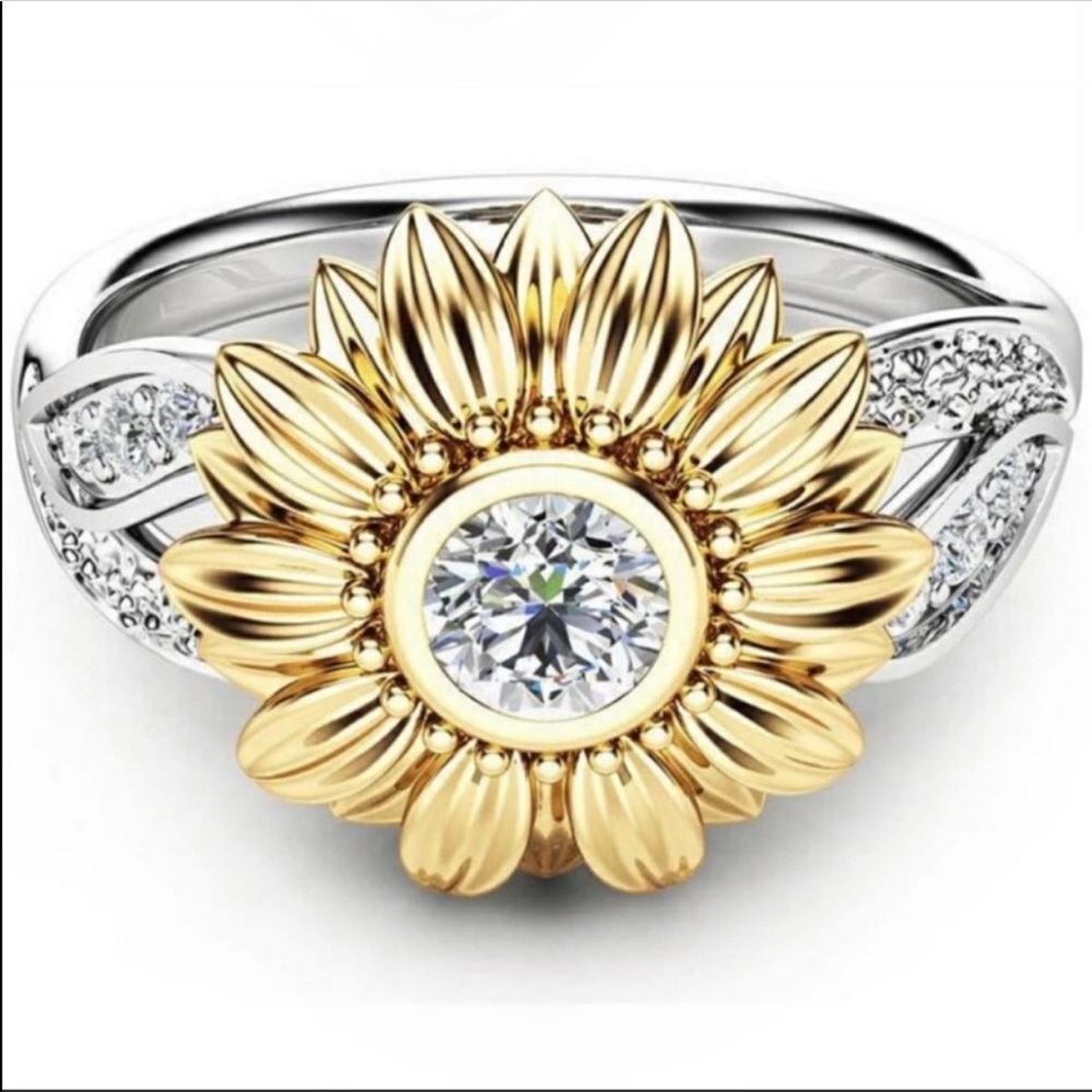 New Women’s 925 Silver Gold Plated Round Flower Ring - Picture 2 of 5